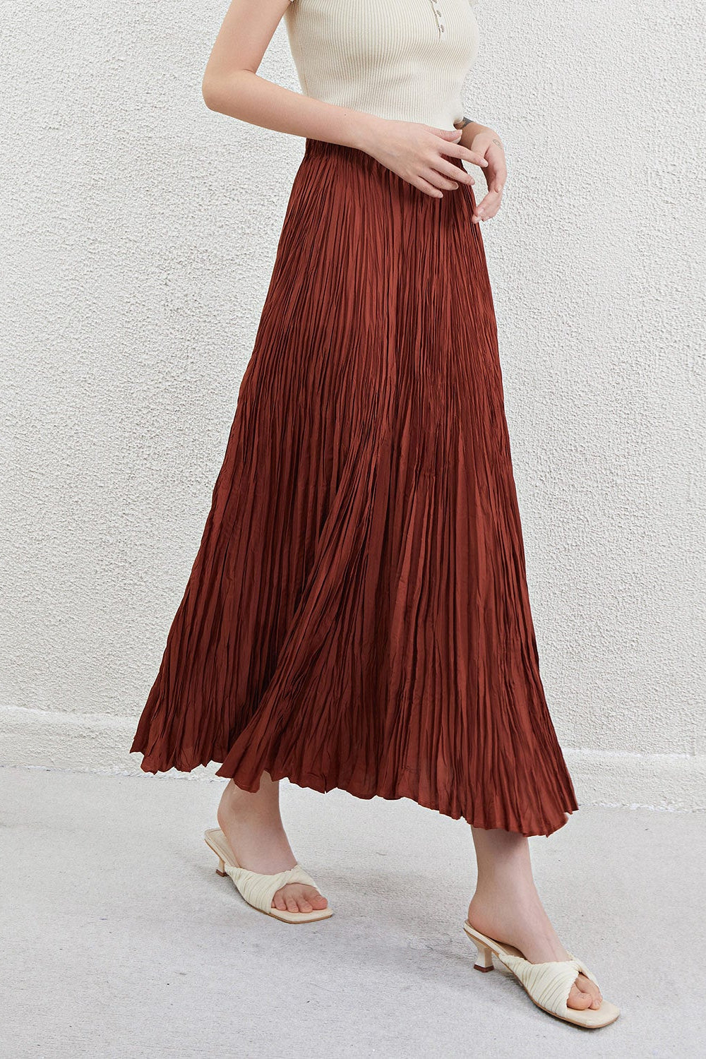 Pleated A-Line Swing Skirt – Mid-Length