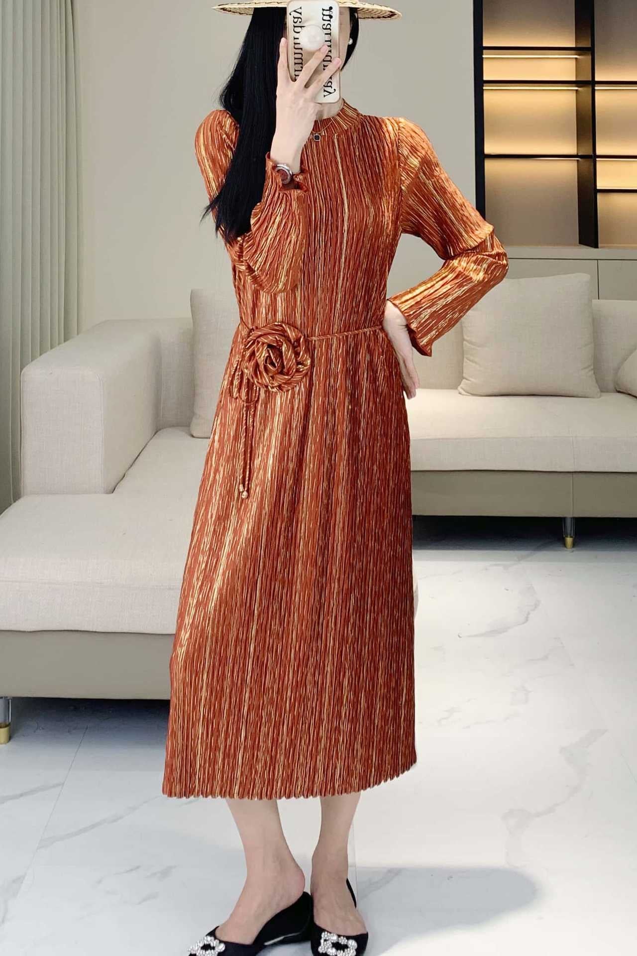 Foil Print Pleated Midi Dress