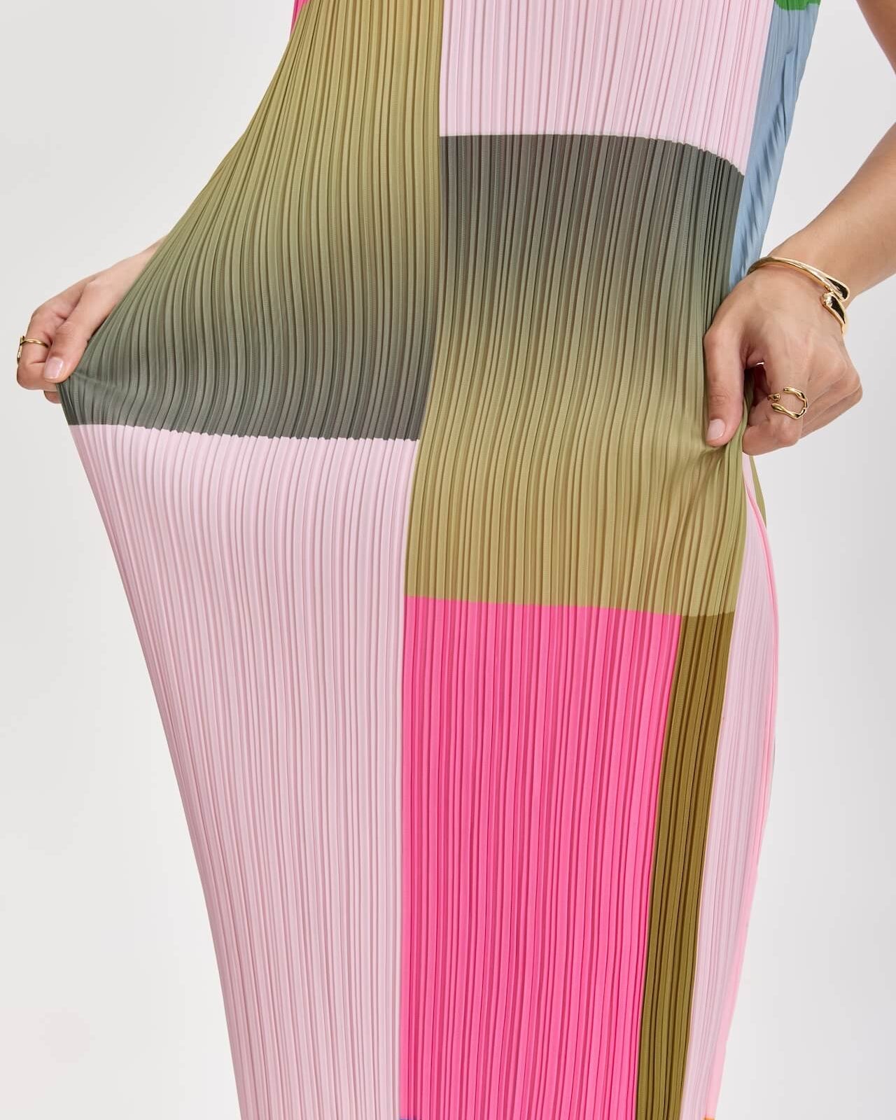 Pleated Color Block Midi Dress
